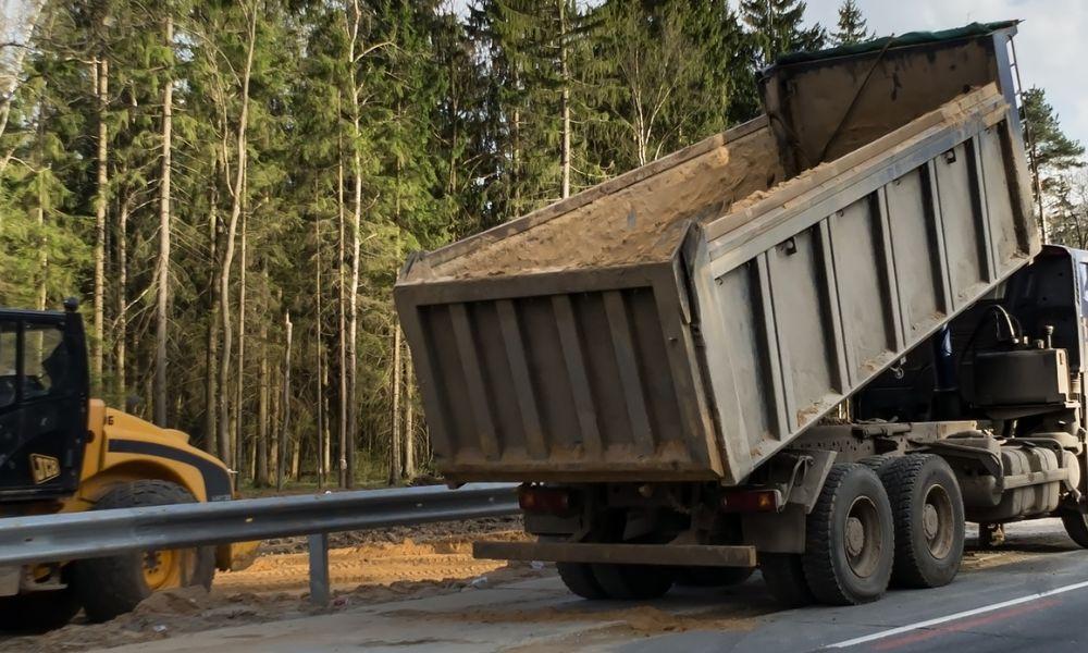 2 Factors That Can Affect Your Truck Liner’s Life Span
