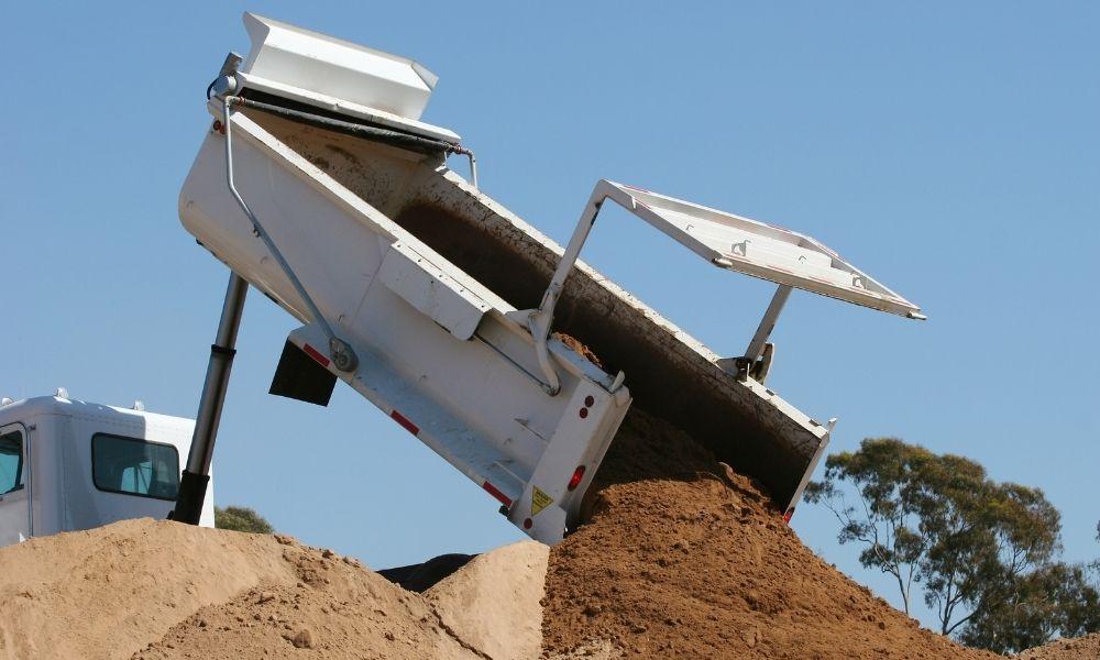 Ways To Safely Load and Unload a Dump Truck