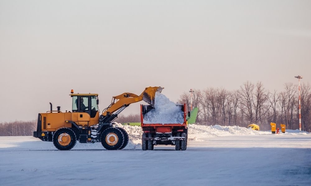 The Best Ways To Keep Snow From Sticking To Your Dump Truck