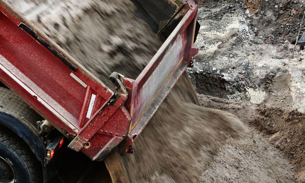 How Changing Your Dump Truck Liner Can Improve Efficiency